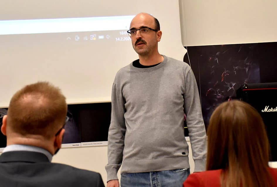 Projekcija filma „Dobročinitelj“ i razgovor o Simi Igumanovu