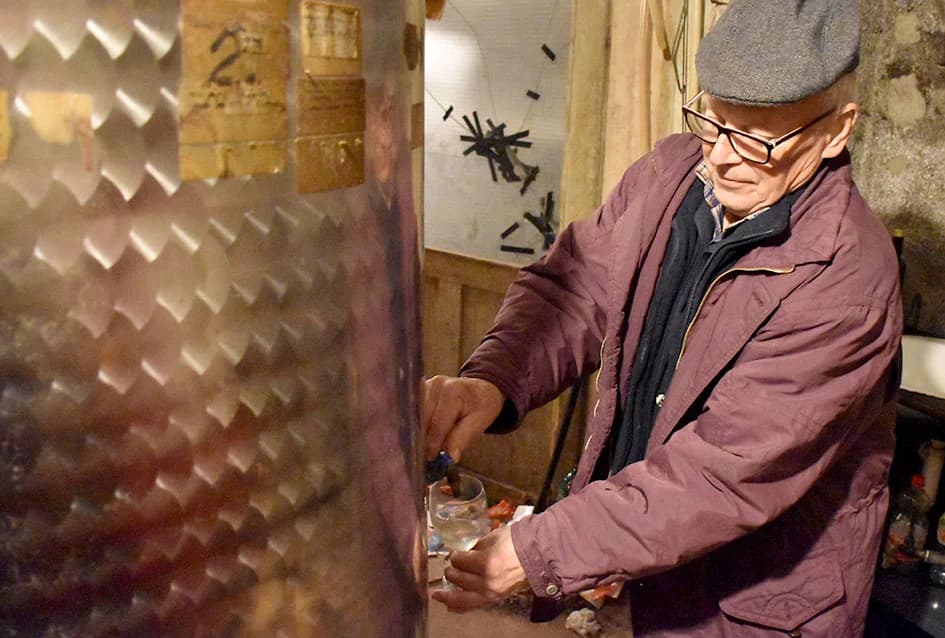 IVAN FISTRIĆ IZ KUTJEVA: Vinski biskup, vinogradar i podrumar