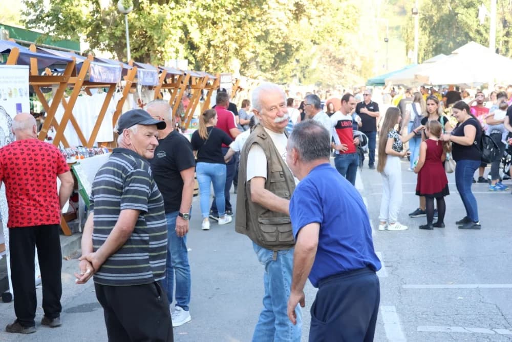 /FOTOGALERIJA/ Ekipa iz Rajsavca dominirala na 14. sajmu Slavonski banovac u Pakracu
