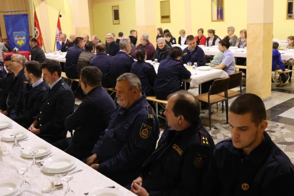 Bekteški vatrogasci uz brojne aktivnosti najponsniji na uspješno pronađenu nestalu sumještanku