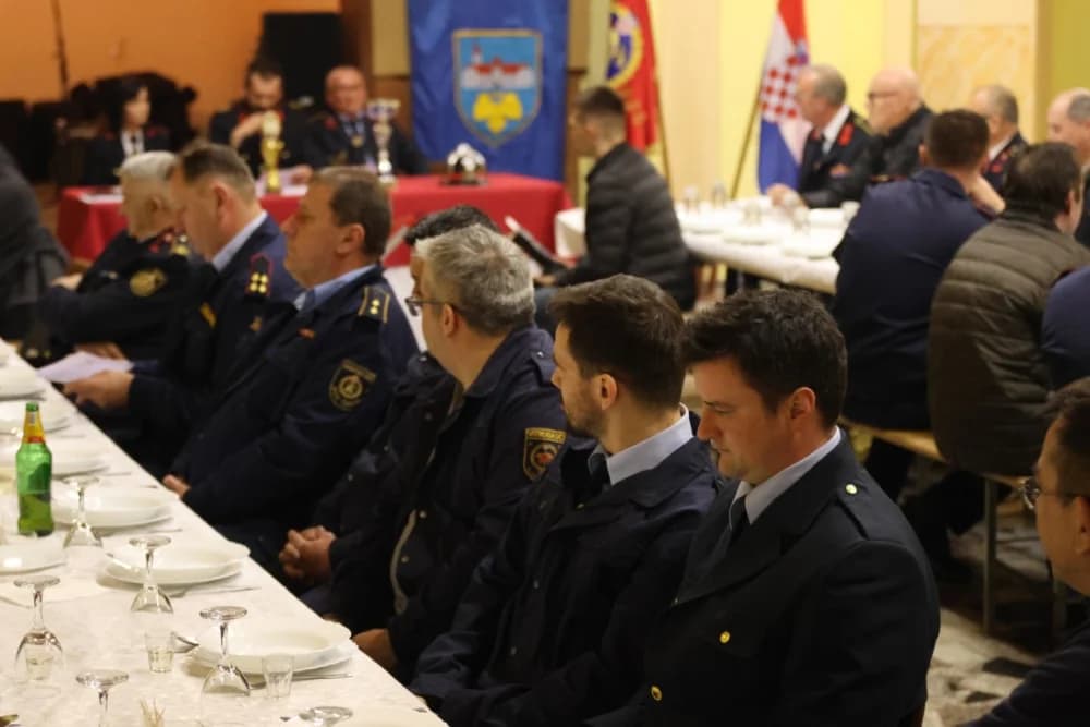 Bekteški vatrogasci uz brojne aktivnosti najponsniji na uspješno pronađenu nestalu sumještanku