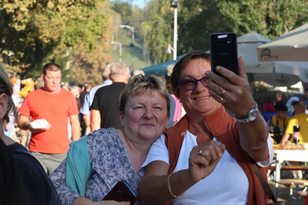 /FOTOGALERIJA/ Ekipa iz Rajsavca dominirala na 14. sajmu Slavonski banovac u Pakracu