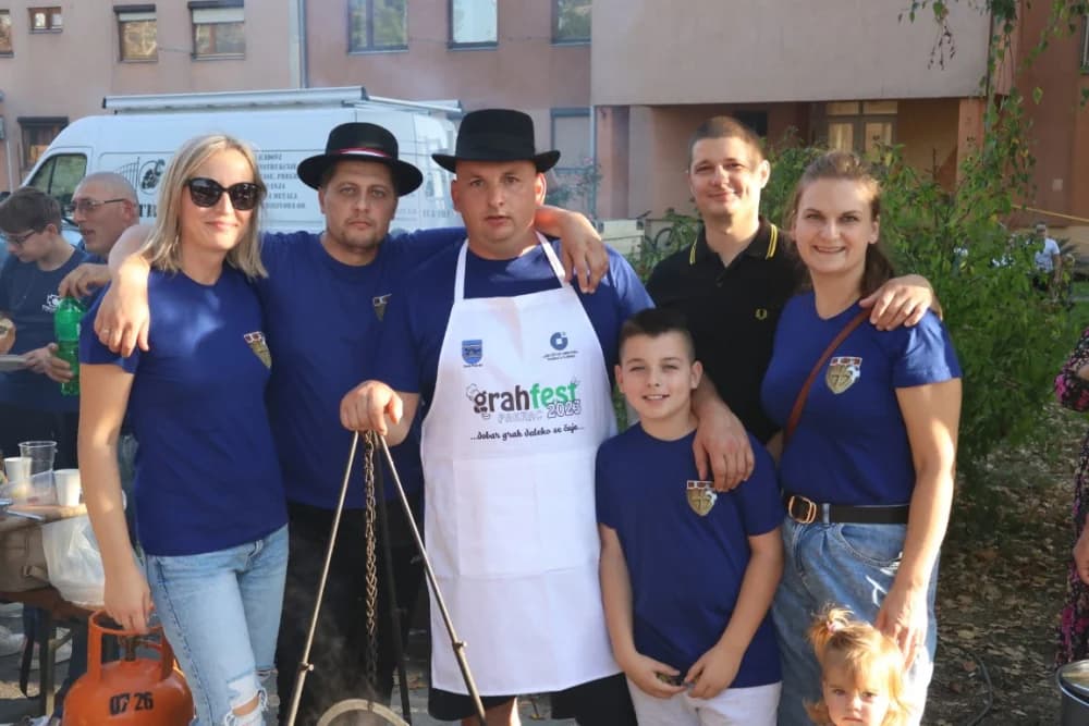 /FOTOGALERIJA/ Ekipa iz Rajsavca dominirala na 14. sajmu Slavonski banovac u Pakracu