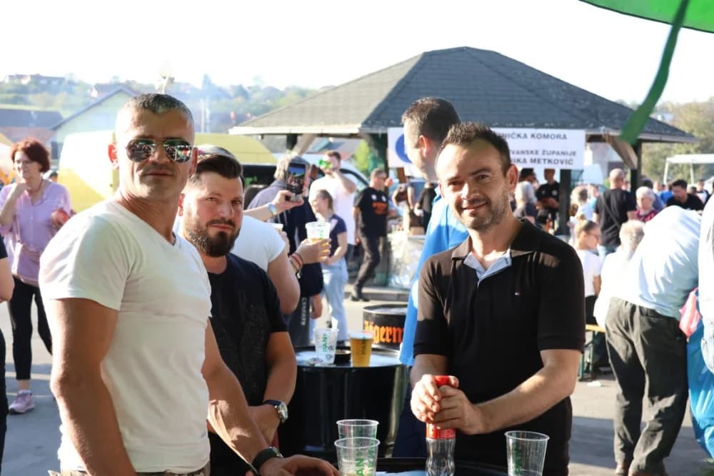 /FOTOGALERIJA/ Ekipa iz Rajsavca dominirala na 14. sajmu Slavonski banovac u Pakracu
