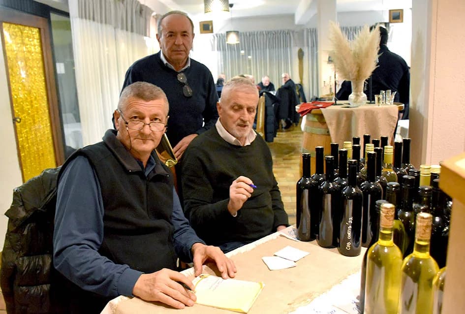 ZIMSKA ŠKOLA UDRUGE VINO-KAP IZ KAPTOLA: Ocjenjivanje ulazi u završnicu, slijedi finale