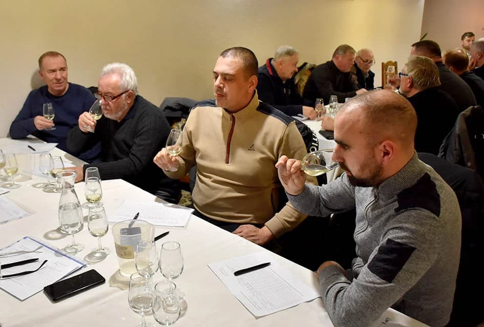 ZIMSKA ŠKOLA UDRUGE VINO-KAP IZ KAPTOLA: Ocjenjivanje ulazi u završnicu, slijedi finale