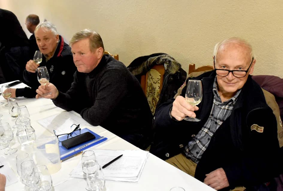 ZIMSKA ŠKOLA UDRUGE VINO-KAP IZ KAPTOLA: Ocjenjivanje ulazi u završnicu, slijedi finale