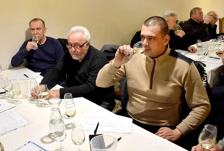 ZIMSKA ŠKOLA UDRUGE VINO-KAP IZ KAPTOLA: Ocjenjivanje ulazi u završnicu, slijedi finale