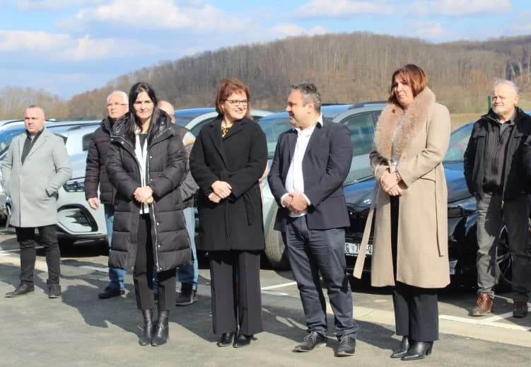 PLETERNIČKA INDUSTRIJSKA ZONA: Otvorena proizvodno-gospodarska zgrada Obrta „Stolarija Batori“ iz Požege