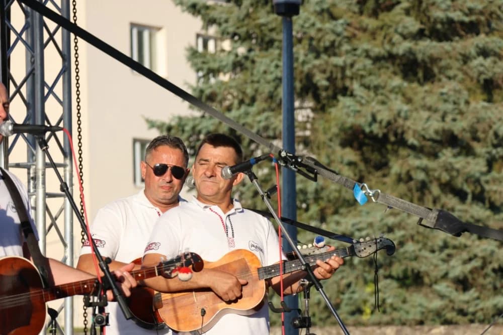 /FOTOGALERIJA/ Ekipa iz Rajsavca dominirala na 14. sajmu Slavonski banovac u Pakracu