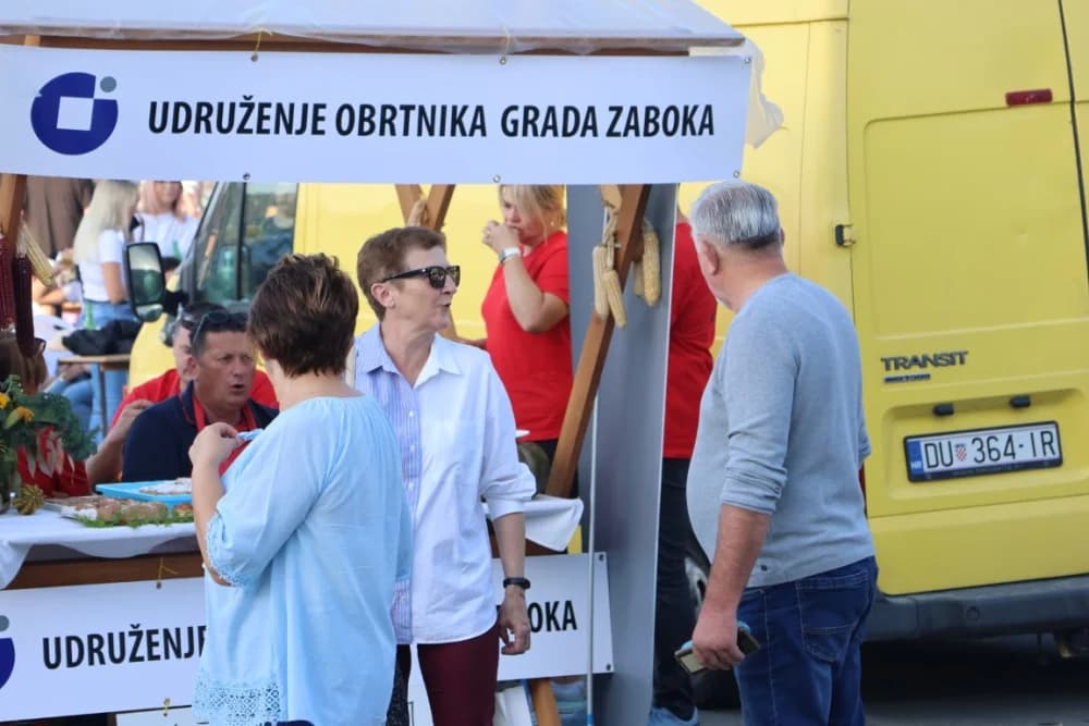 /FOTOGALERIJA/ Ekipa iz Rajsavca dominirala na 14. sajmu Slavonski banovac u Pakracu