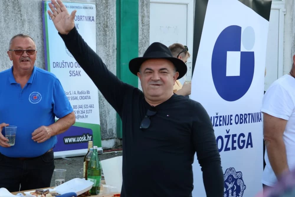 /FOTOGALERIJA/ Ekipa iz Rajsavca dominirala na 14. sajmu Slavonski banovac u Pakracu