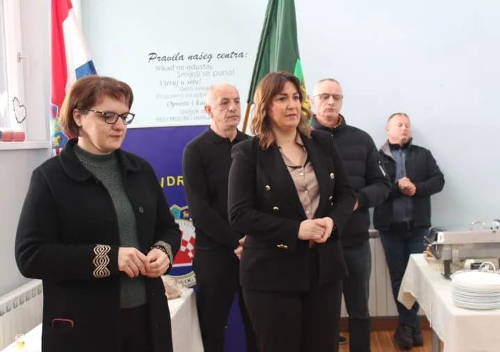 U SJEĆANJE NA POKOJNE BRANITELJE S PLETERNIČKOG PODRUČJA: Polaganjem vijenaca i svetom misom odana počast herojima Domovinskog rata