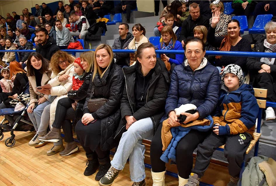 POŽEŠKI MASKENBAL: Ključeve grada predao požeški gradonačelnik novoj ekipi - ali samo nakratko ma koliko to drugi jako priželjkuju!