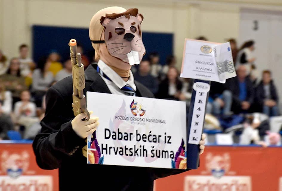 POŽEŠKI MASKENBAL: Ključeve grada predao požeški gradonačelnik novoj ekipi - ali samo nakratko ma koliko to drugi jako priželjkuju!