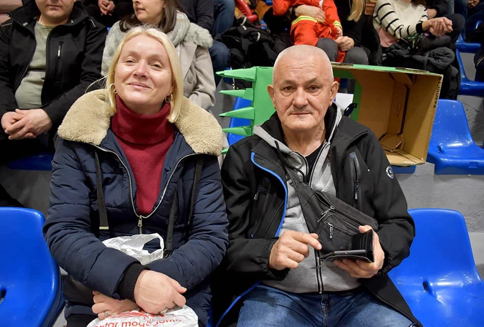 POŽEŠKI MASKENBAL: Ključeve grada predao požeški gradonačelnik novoj ekipi - ali samo nakratko ma koliko to drugi jako priželjkuju!