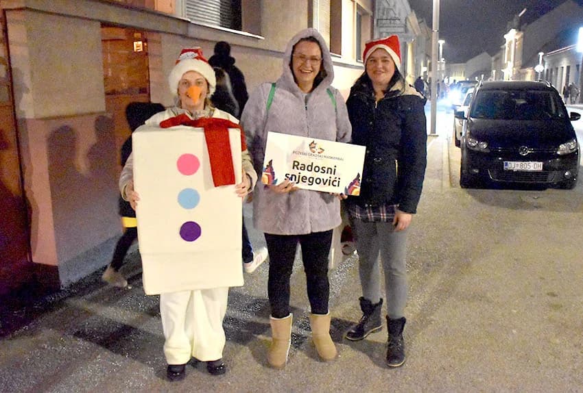 POŽEŠKI MASKENBAL: Ključeve grada predao požeški gradonačelnik novoj ekipi - ali samo nakratko ma koliko to drugi jako priželjkuju!
