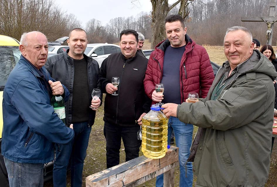 Masovan odaziv Požežana kod baj Mate na Matijevu u Šušanju kod Nove Kapele