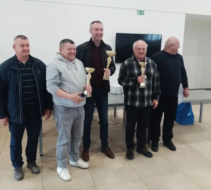 TURNIR PRIJATELJSTVA U BRESTOVCU: Pobjednički pehar Šahovskom klubu Jajce