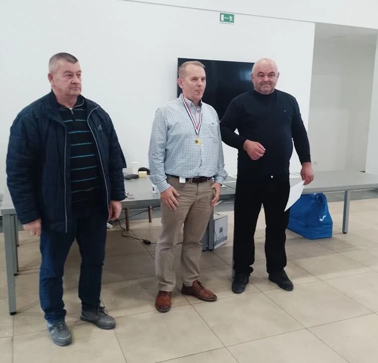 TURNIR PRIJATELJSTVA U BRESTOVCU: Pobjednički pehar Šahovskom klubu Jajce