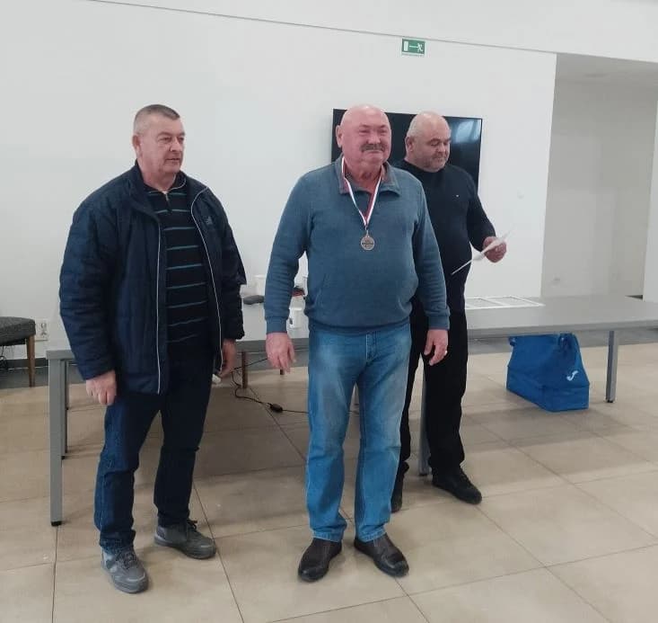 TURNIR PRIJATELJSTVA U BRESTOVCU: Pobjednički pehar Šahovskom klubu Jajce