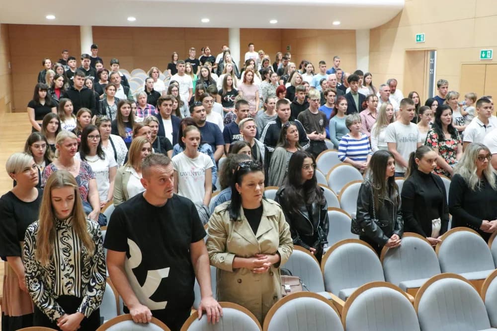 Požeška biskupija dodijelila 162 stipendije učenicima i studentima