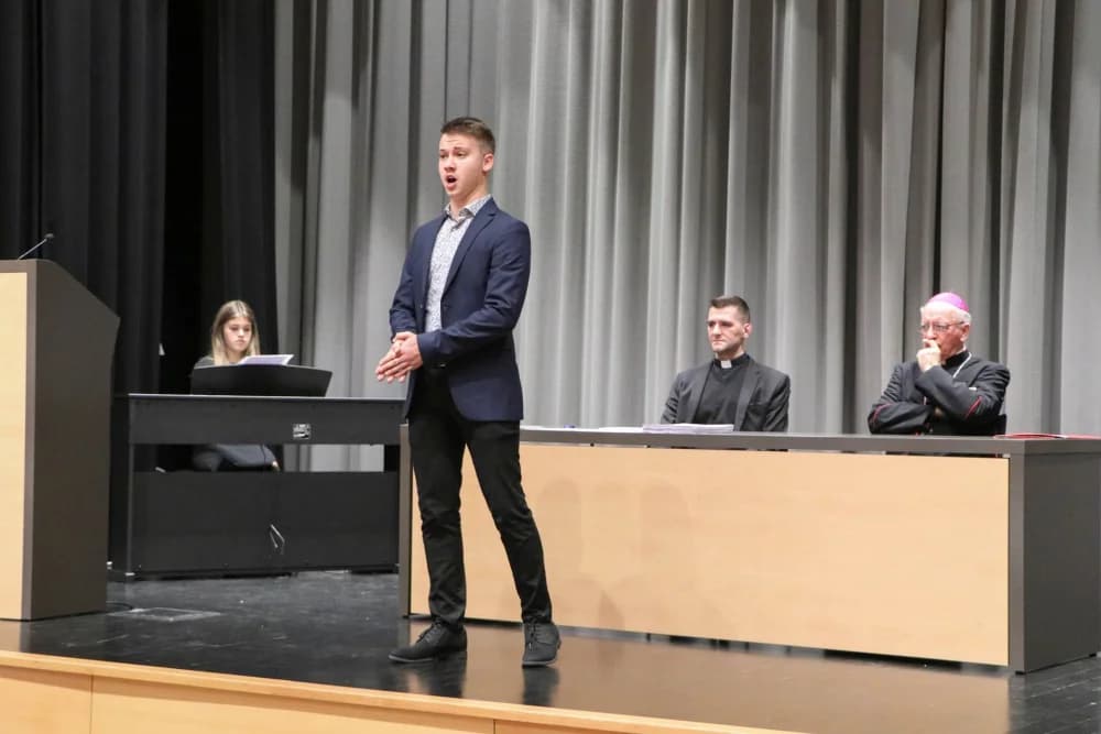 Požeška biskupija dodijelila 162 stipendije učenicima i studentima