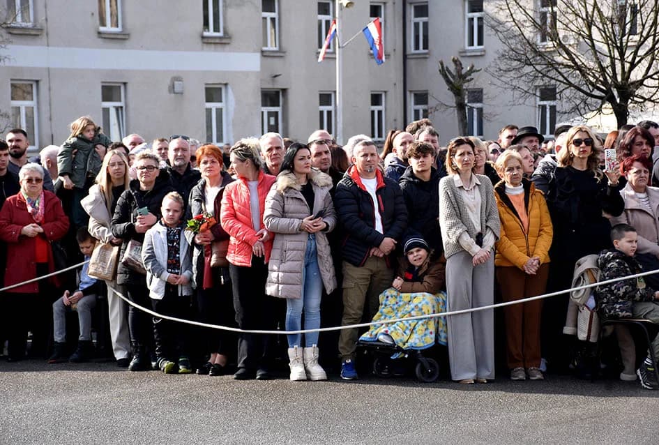 289 dragovoljnih ročnika prisegnulo Domovini: Čast je biti u Hrvatskoj vojsci