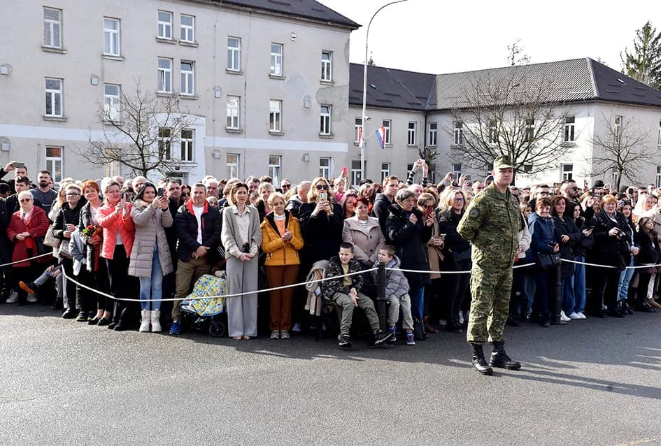 289 dragovoljnih ročnika prisegnulo Domovini: Čast je biti u Hrvatskoj vojsci