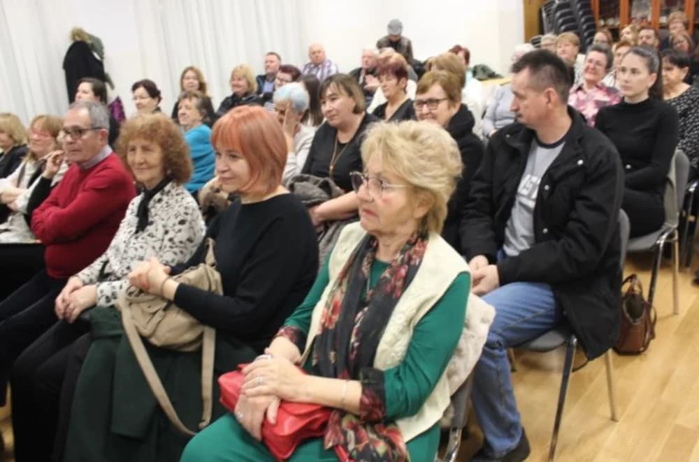 Predstavljena zbirka pjesama „U sjeni jeseni“ autorice Mire Šulc iz Jakšića