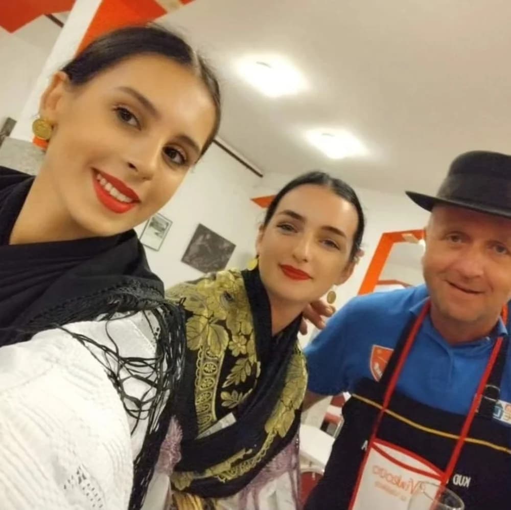 Velički folkloraši organizirali Slavonsku večer u Raši