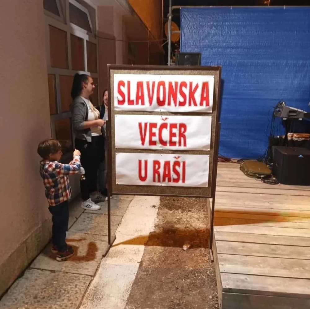 Velički folkloraši organizirali Slavonsku večer u Raši