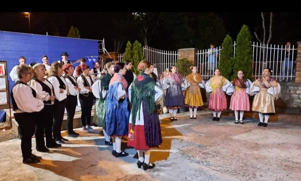 Velički folkloraši organizirali Slavonsku večer u Raši