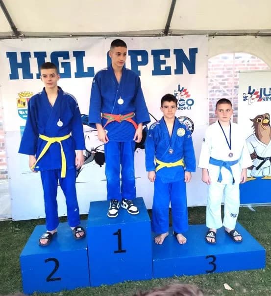 NOVI USPJEH ČAGLINSKIH JUDAŠA: Deset osvojenih medalja na turniru u Vinkovcima