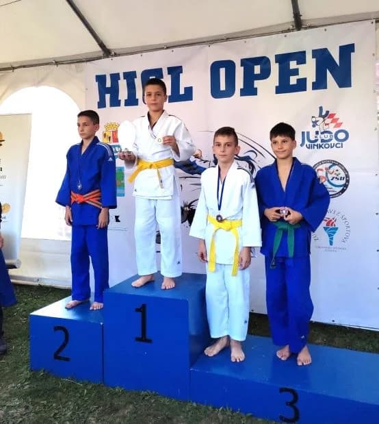 NOVI USPJEH ČAGLINSKIH JUDAŠA: Deset osvojenih medalja na turniru u Vinkovcima