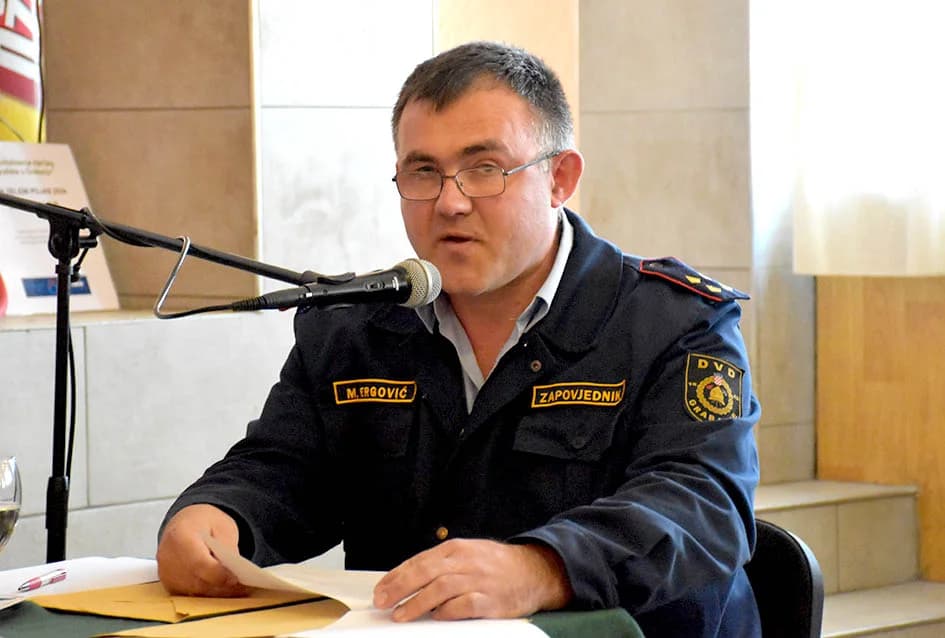 SKUPŠTINA DVD GRABARJE: Ivan Čavec primio spomenicu za 60 godina u vatrogastvu