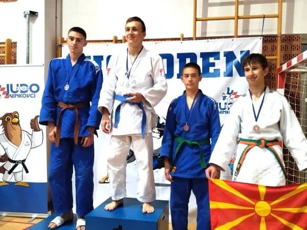NOVI USPJEH ČAGLINSKIH JUDAŠA: Deset osvojenih medalja na turniru u Vinkovcima