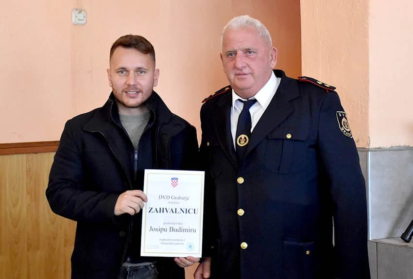 SKUPŠTINA DVD GRABARJE: Ivan Čavec primio spomenicu za 60 godina u vatrogastvu