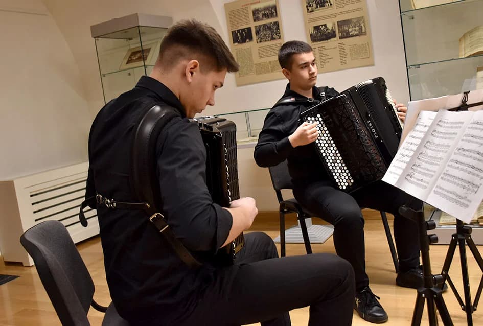 Otvorena izložba o glazbenom životu Požege