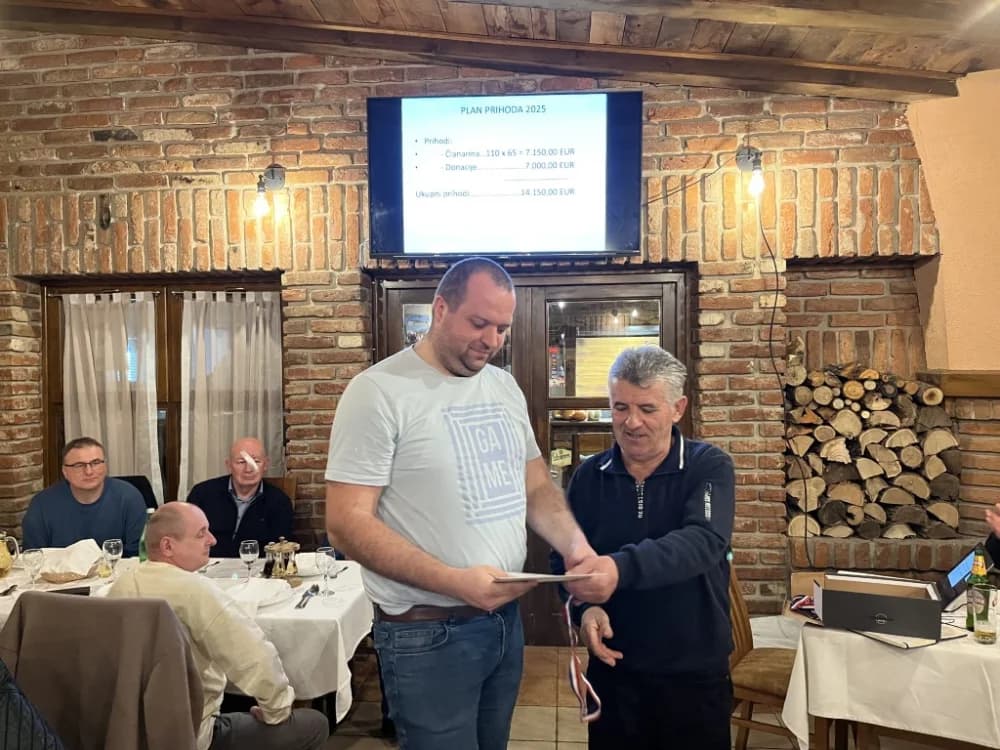 Pčelarstvo Antunović iz Jagupija sa medljikovcem pobjednik Županijskog ocjenjivanja meda