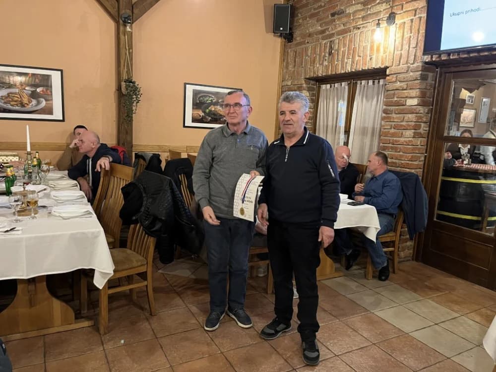 Pčelarstvo Antunović iz Jagupija sa medljikovcem pobjednik Županijskog ocjenjivanja meda