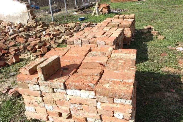 UDRUGA PUT  IZ RUŠEVA: Radne akcije na rušenju stare staje