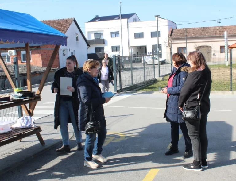 Najbolju pitu pripremila Stana Nenadović iz Trapara, a ocjenom posjetitelja Ivka Stipić iz Blacka