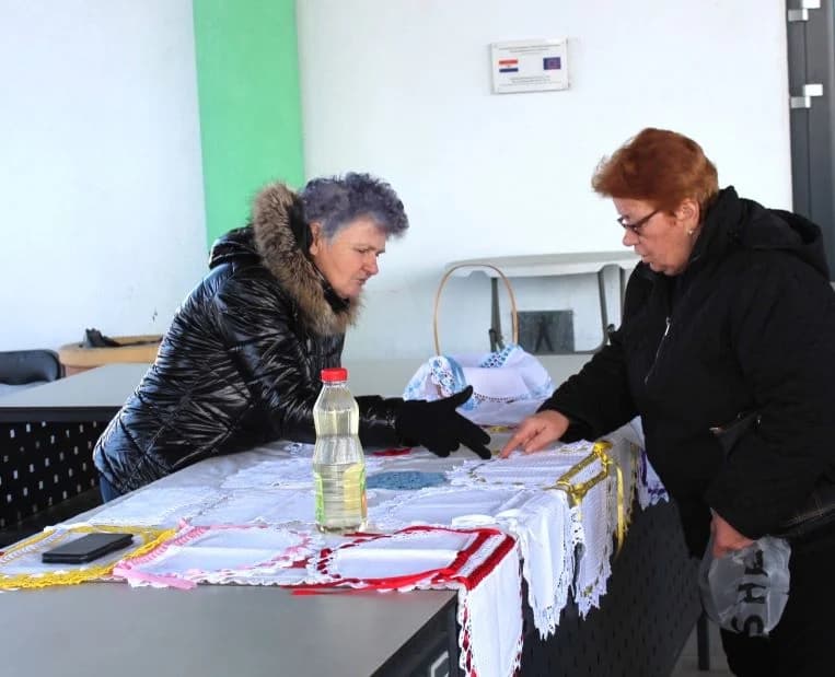 Najbolju pitu pripremila Stana Nenadović iz Trapara, a ocjenom posjetitelja Ivka Stipić iz Blacka