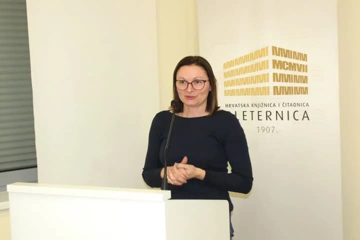 Održana radionica za izradu biljnih terarija, večeras predstavljanje knjige ʼʼU vilama hrvatske elite“