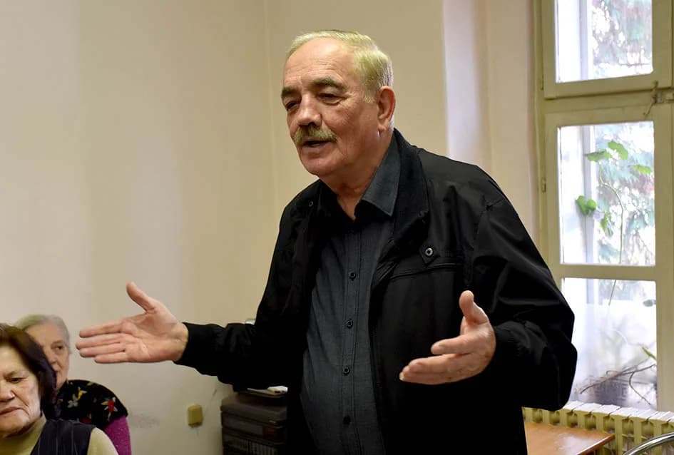 Požeški HSU darivao članice uz Dan žena
