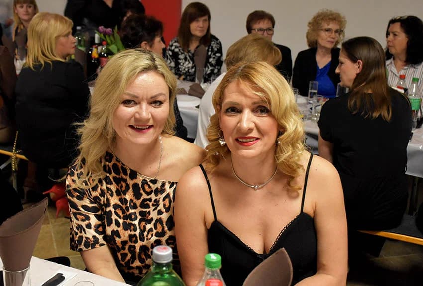 Veselilo se 130 žena požeškog kraja za svoj dan - dio prihoda dale za liječenje oboljelog mladića