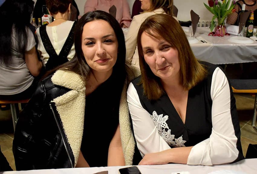 Veselilo se 130 žena požeškog kraja za svoj dan - dio prihoda dale za liječenje oboljelog mladića