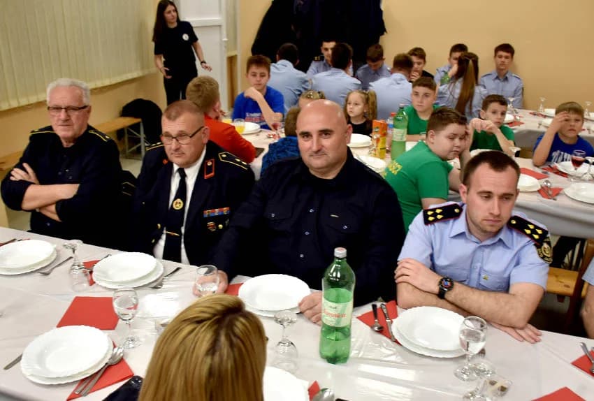 Vatrogasna mladež Jakšića dvostruki prvaci županije, a jedna ekipa ide na državno natjecanje