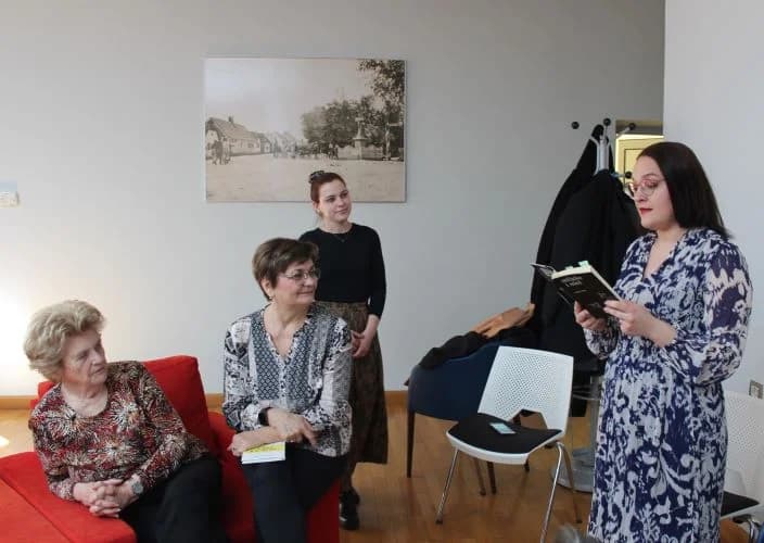 UZ MEĐUNARODNI DAN ŽENA U PLETERNICI: Druženje pripadnica ljepšeg spola uz vino, kolače i poeziju